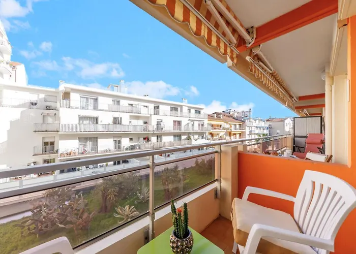 La Perle Grand 2p Terrasse Centre Proche Plages Clim Appartement