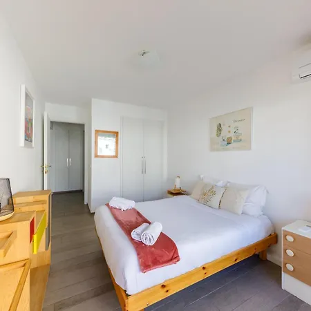 Апартаменты La Perle Grand 2p Terrasse Centre Proche Plages Clim *