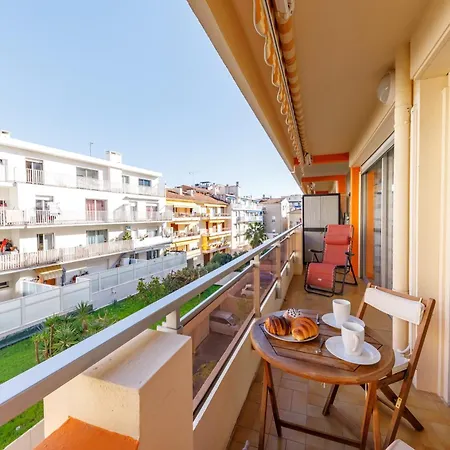 La Perle Grand 2p Terrasse Centre Proche Plages Clim *