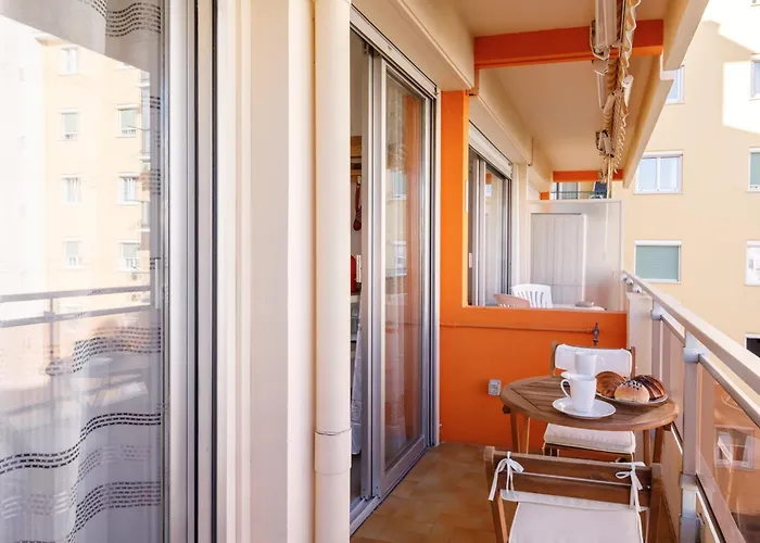 Apartment - Proche Et Jardin Bioves - Fv *