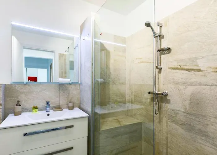 Apartamento - Proche Et Jardin Bioves - Fv